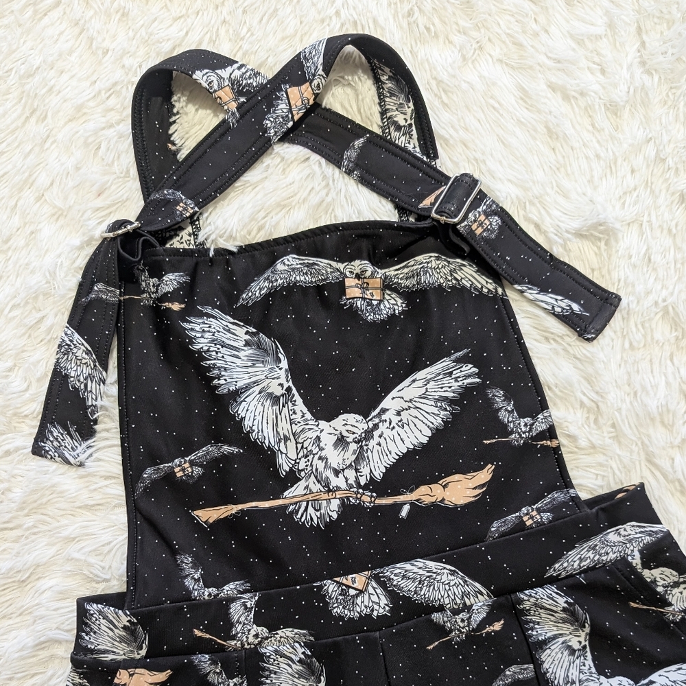 Blackmilk x Harry Potter Owl Post Hedwig Broomstick Short Overalls Large - Picture 4 of 12